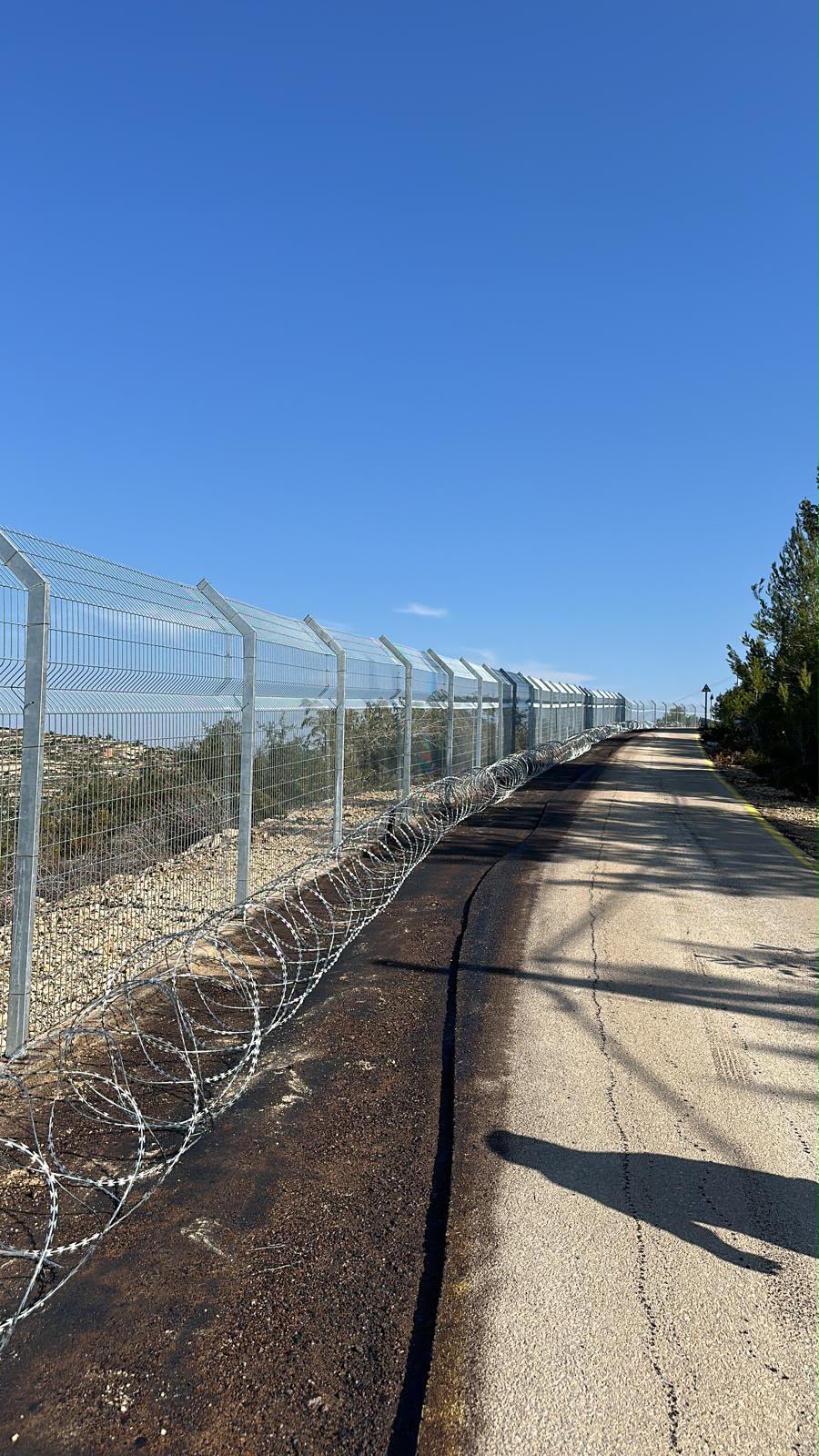 רשת גובה 2.5 עבודה למשרד הבטחון